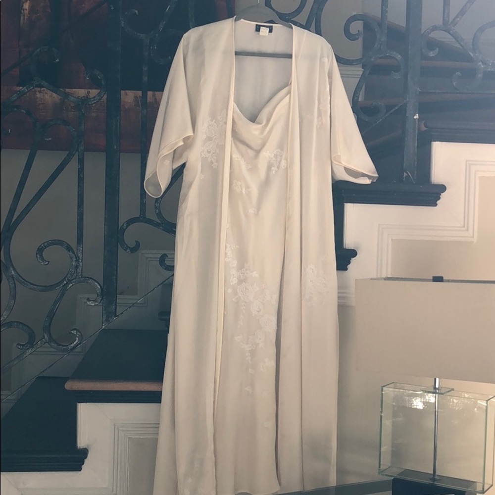 Natori camisole and robe set